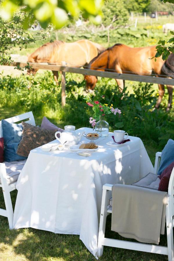 Bed and Breakfast Arroeds Bostaelle Tollarp Exterior foto